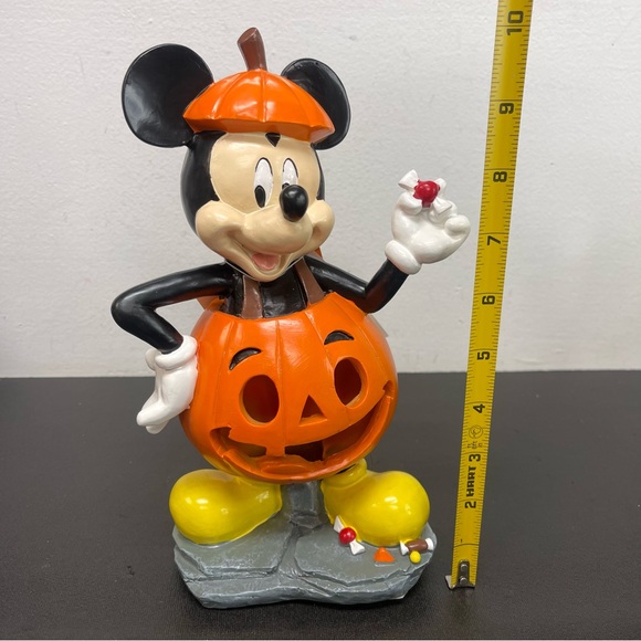 Disney Mickey And Minnie Mouse LED Light Up Halloween Statues - Picture 13 of 16
